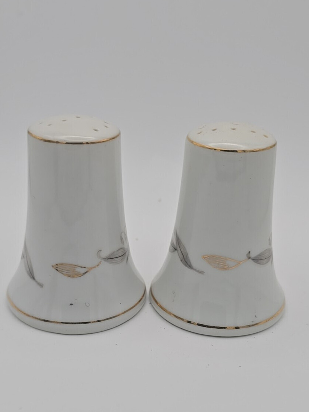 Mid Century Kaysons Fine Salt and Pepper Shakers Japan Golden Fantasy